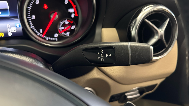 Mercedes-Benz GLA 200d Sport Premium 5dr Auto Diesel Hatchback